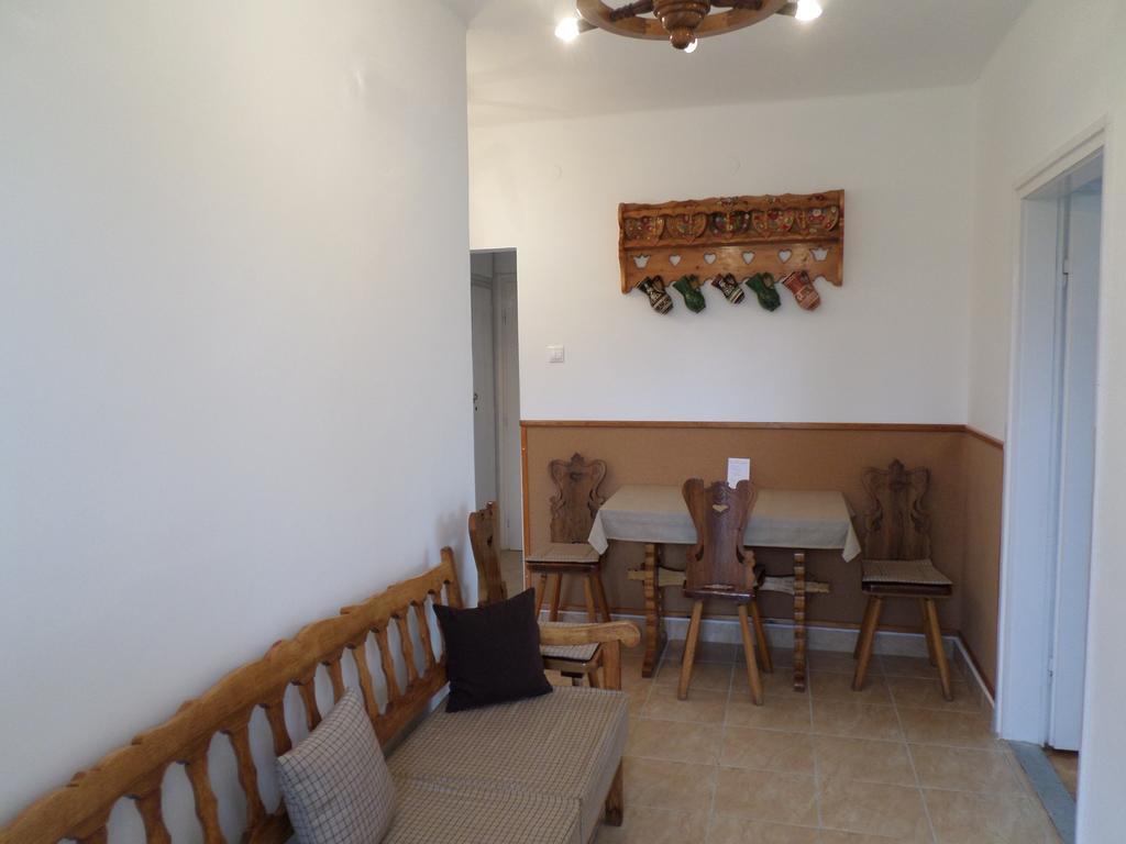Apartament Szabadido Vendeghaz Révfülöp Zewnętrze zdjęcie