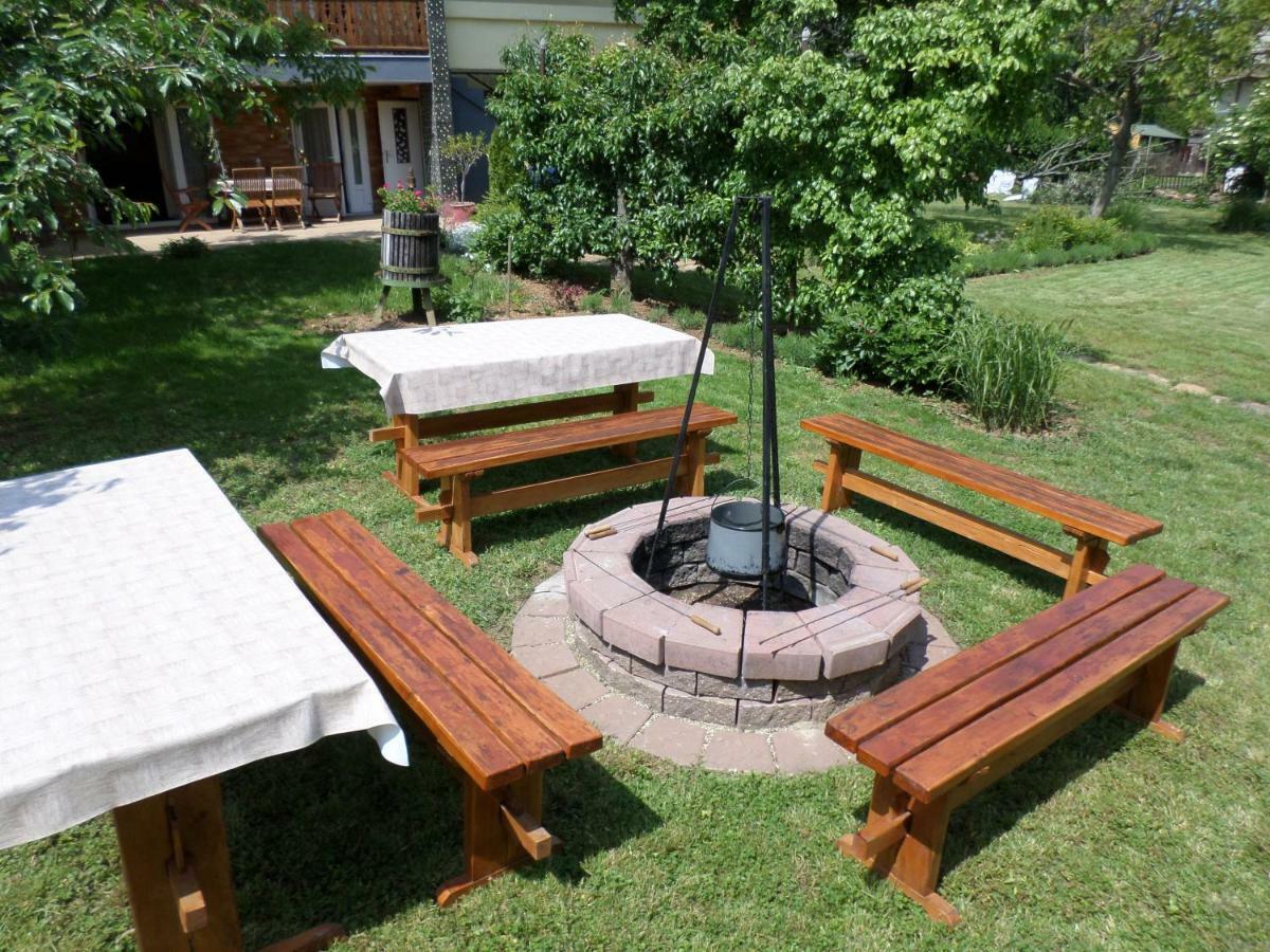 Apartament Szabadido Vendeghaz Révfülöp Zewnętrze zdjęcie