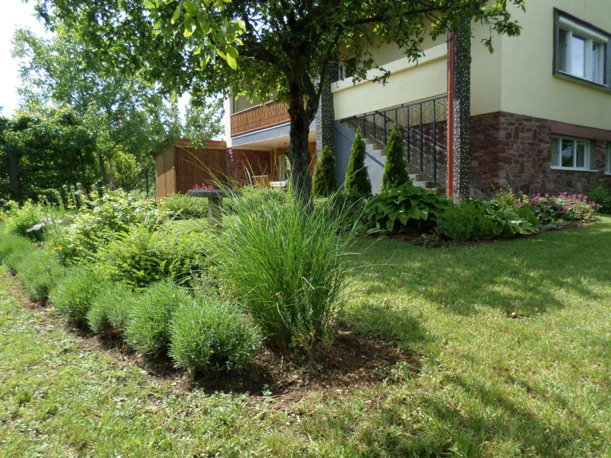 Apartament Szabadido Vendeghaz Révfülöp Zewnętrze zdjęcie
