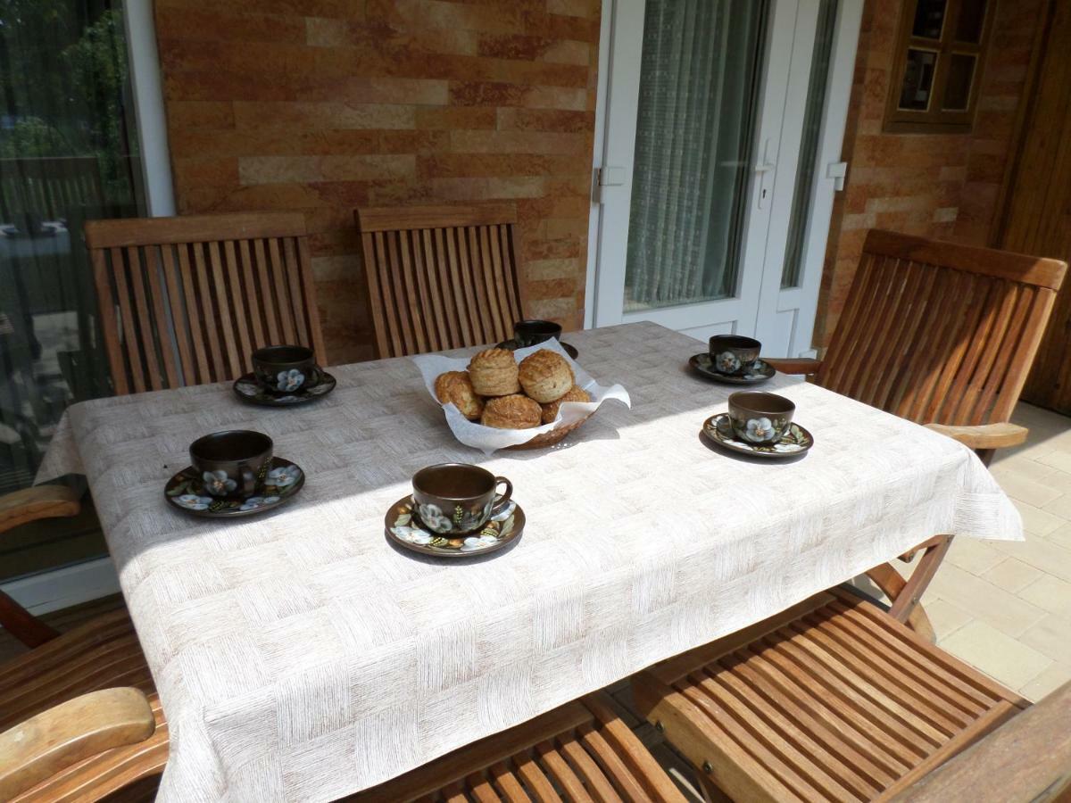 Apartament Szabadido Vendeghaz Révfülöp Zewnętrze zdjęcie